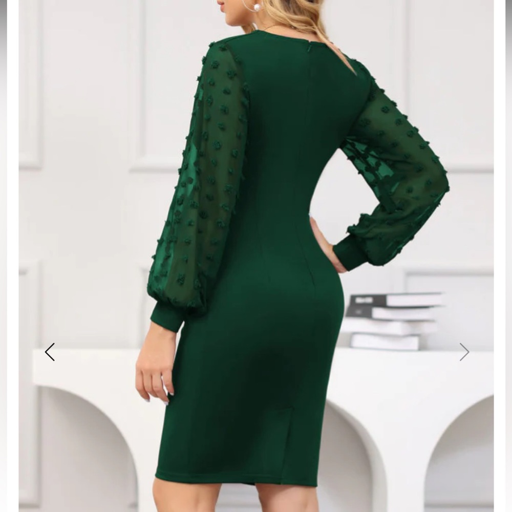 NEW| Maternity Swiss Dot Chiffon Sleeves Fitted Dress - Picture 4 of 10